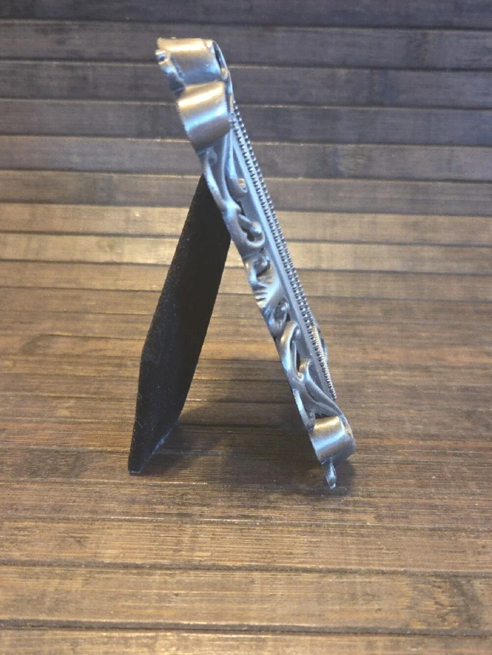 Vintage Metal Ornate Picture Frame — Silver Finish